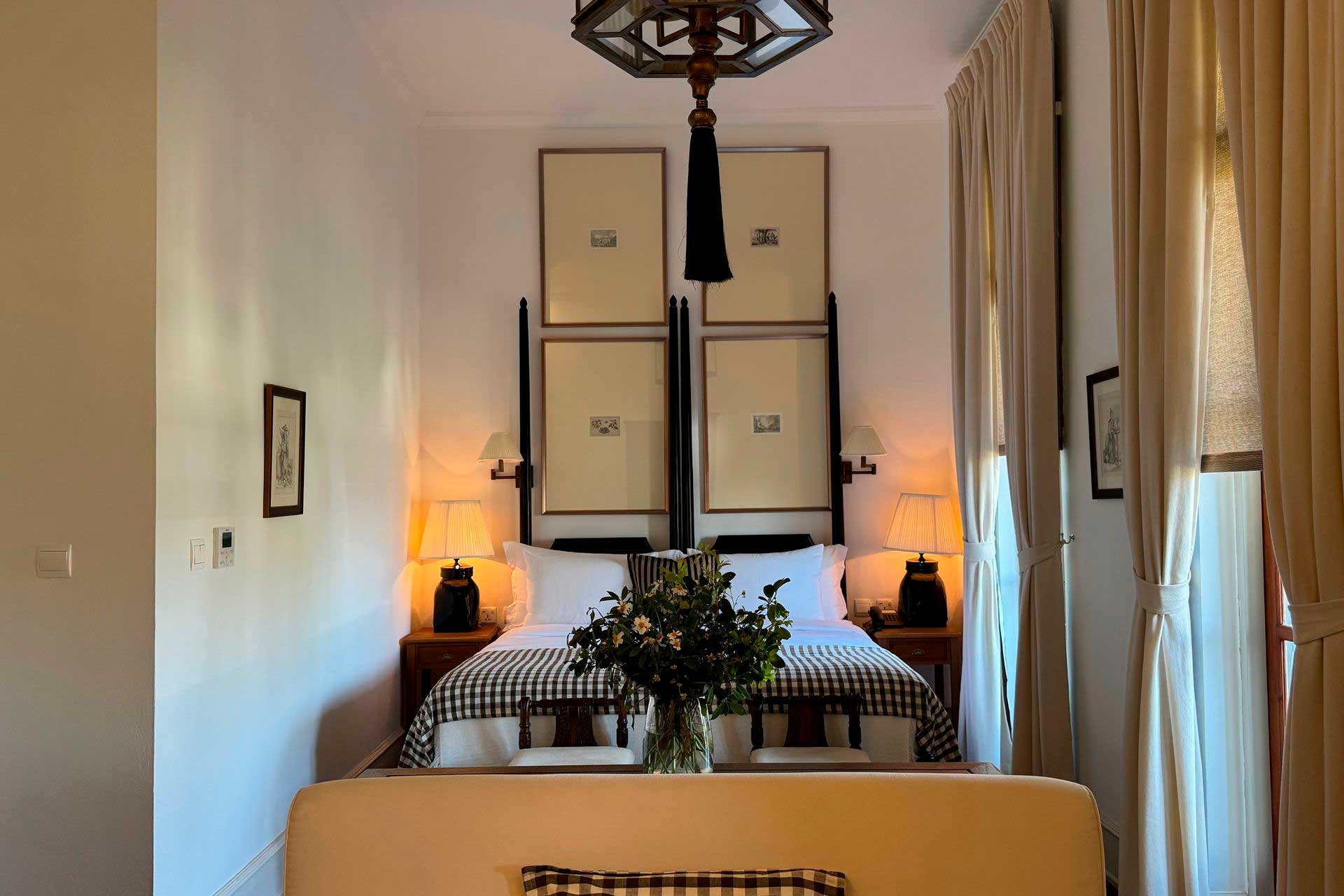 sela-accommodations-suite-02